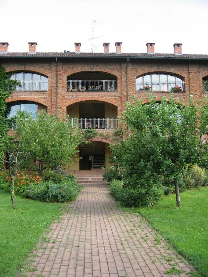 Cascina Radice Bed & Breakfast Arluno Eksteriør bilde